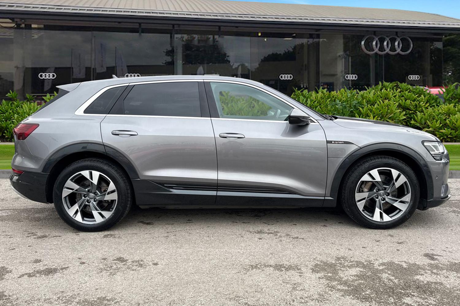 Used Audi e-tron 2020 for sale - 77044404: Photo 3