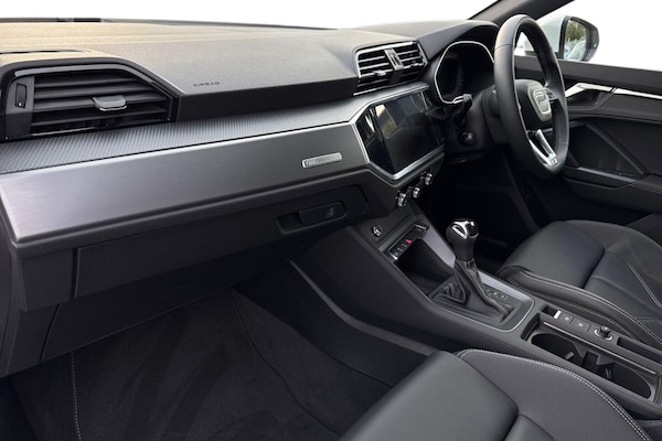 Used Audi Q3 2024 for sale - 76090455: Photo 15