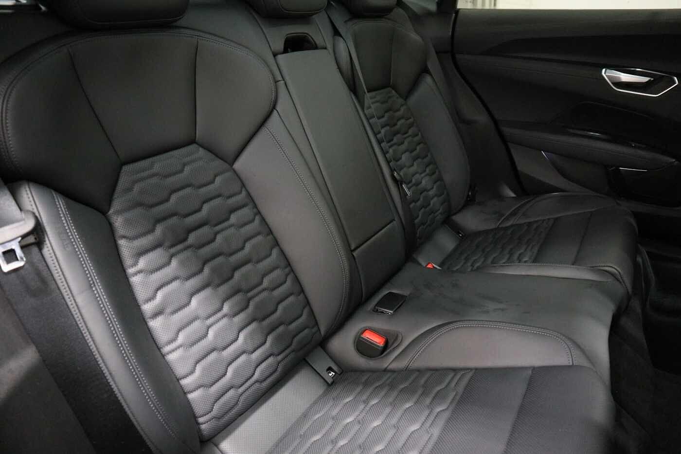 Used Audi RS e-tron GT 2022 for sale - 76090443: Photo 10