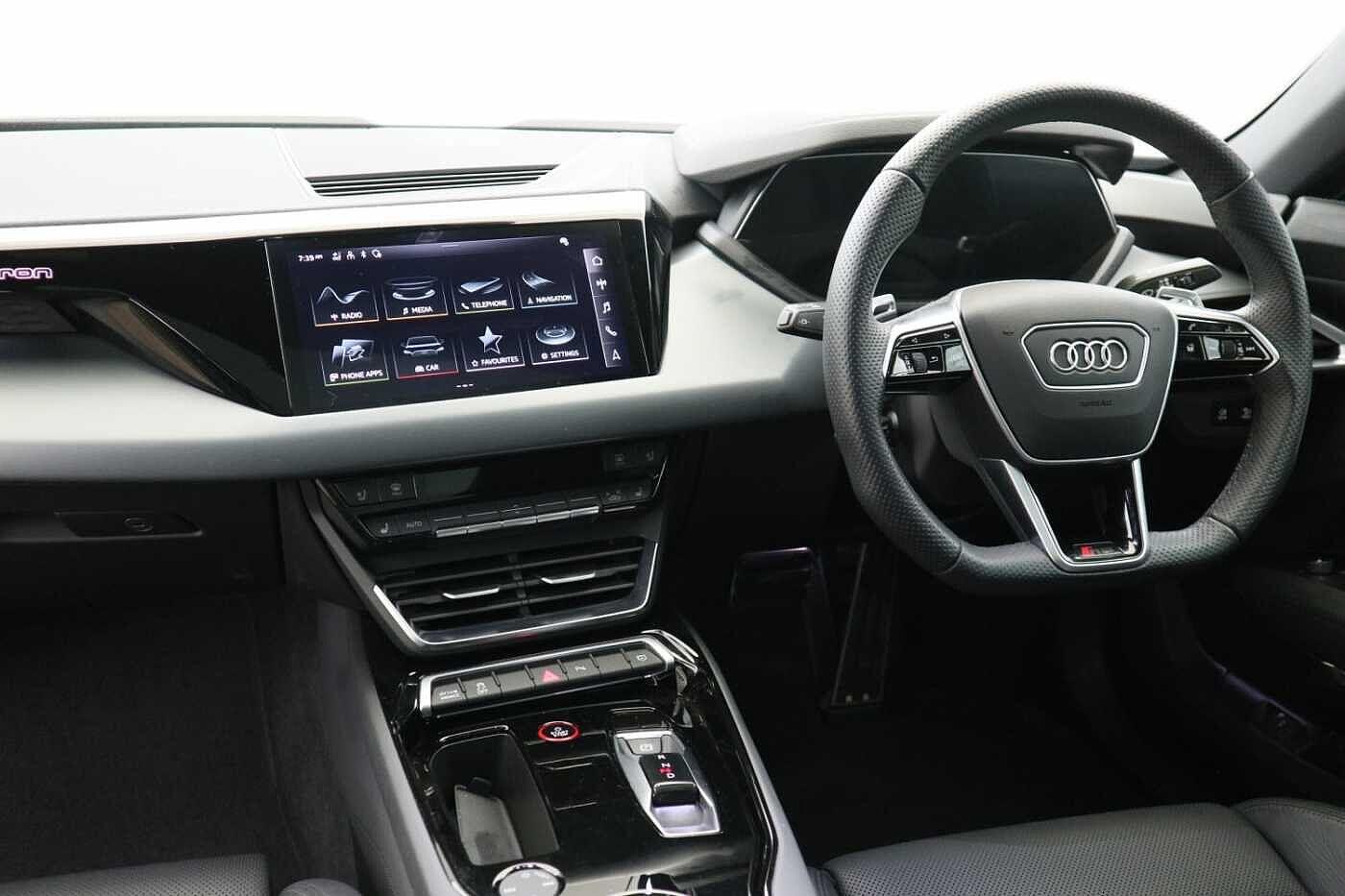 Used Audi RS e-tron GT 2022 for sale - 76090443: Photo 2