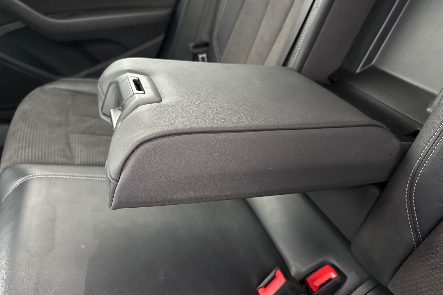 Used Audi A4 Avant 2019 for sale - 76581588: Photo 27