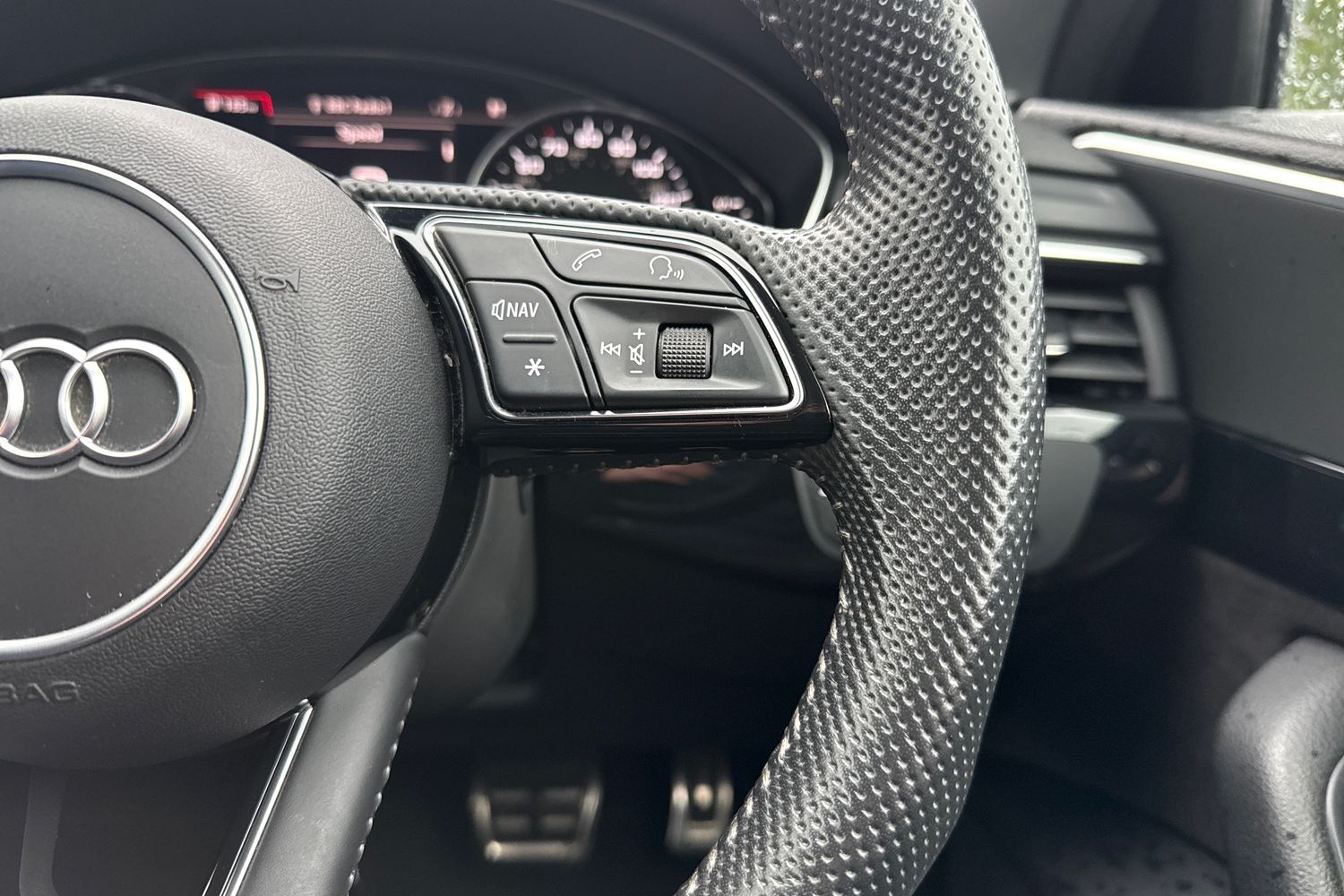 Used Audi A4 Avant 2019 for sale - 76581588: Photo 34