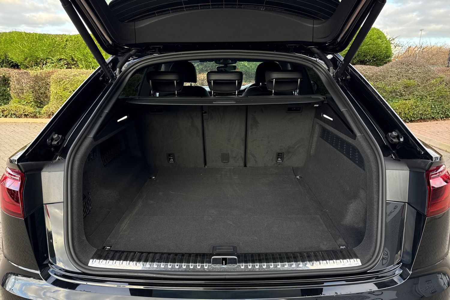 Used Audi Q8 2025 for sale - 77728608: Photo 6