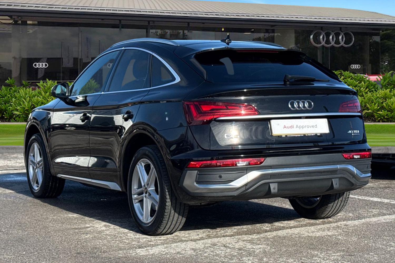Used Audi Q5 2023 for sale - 77919277: Photo 2