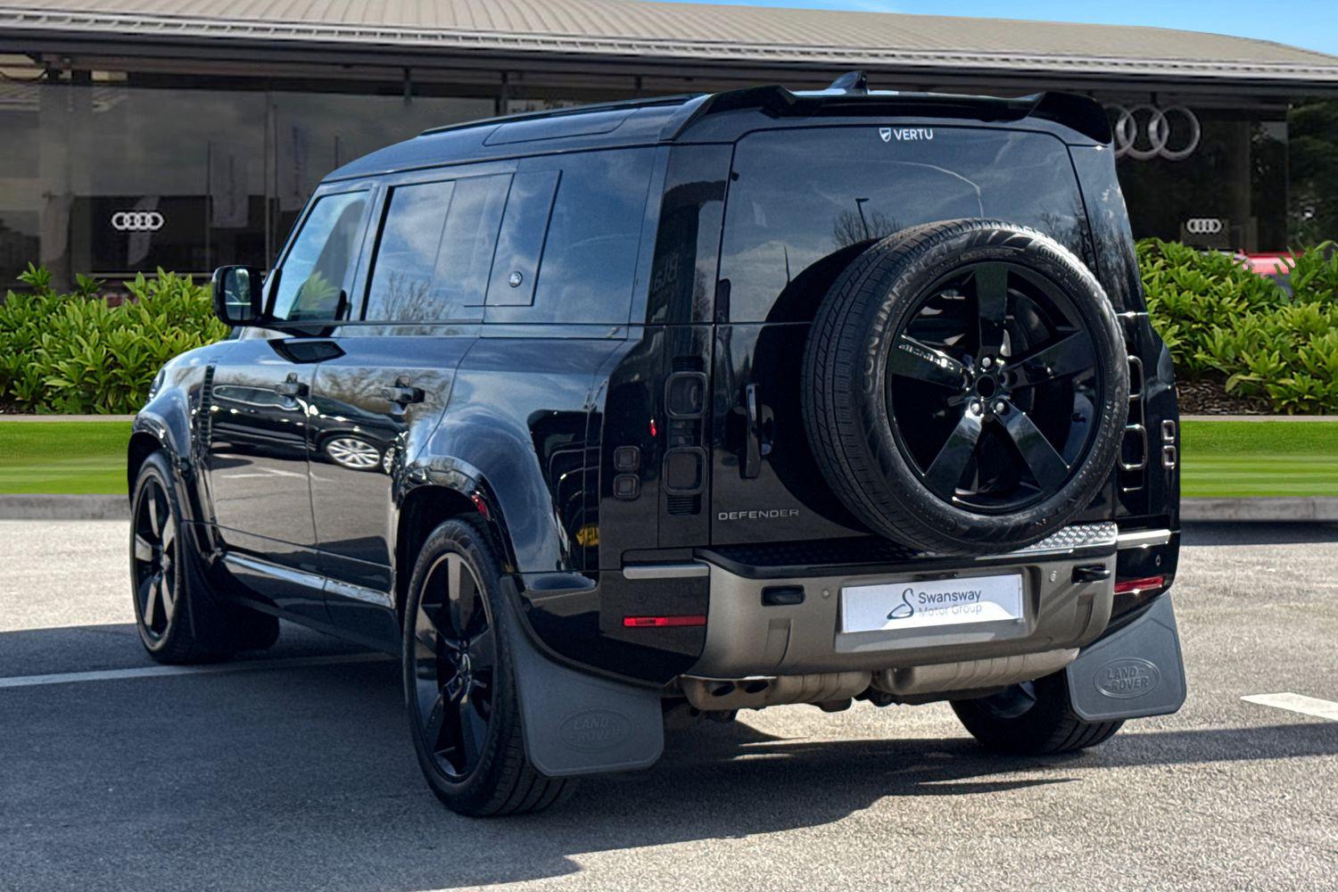 Used Land Rover Defender 2024 for sale - 78155126: Photo 2