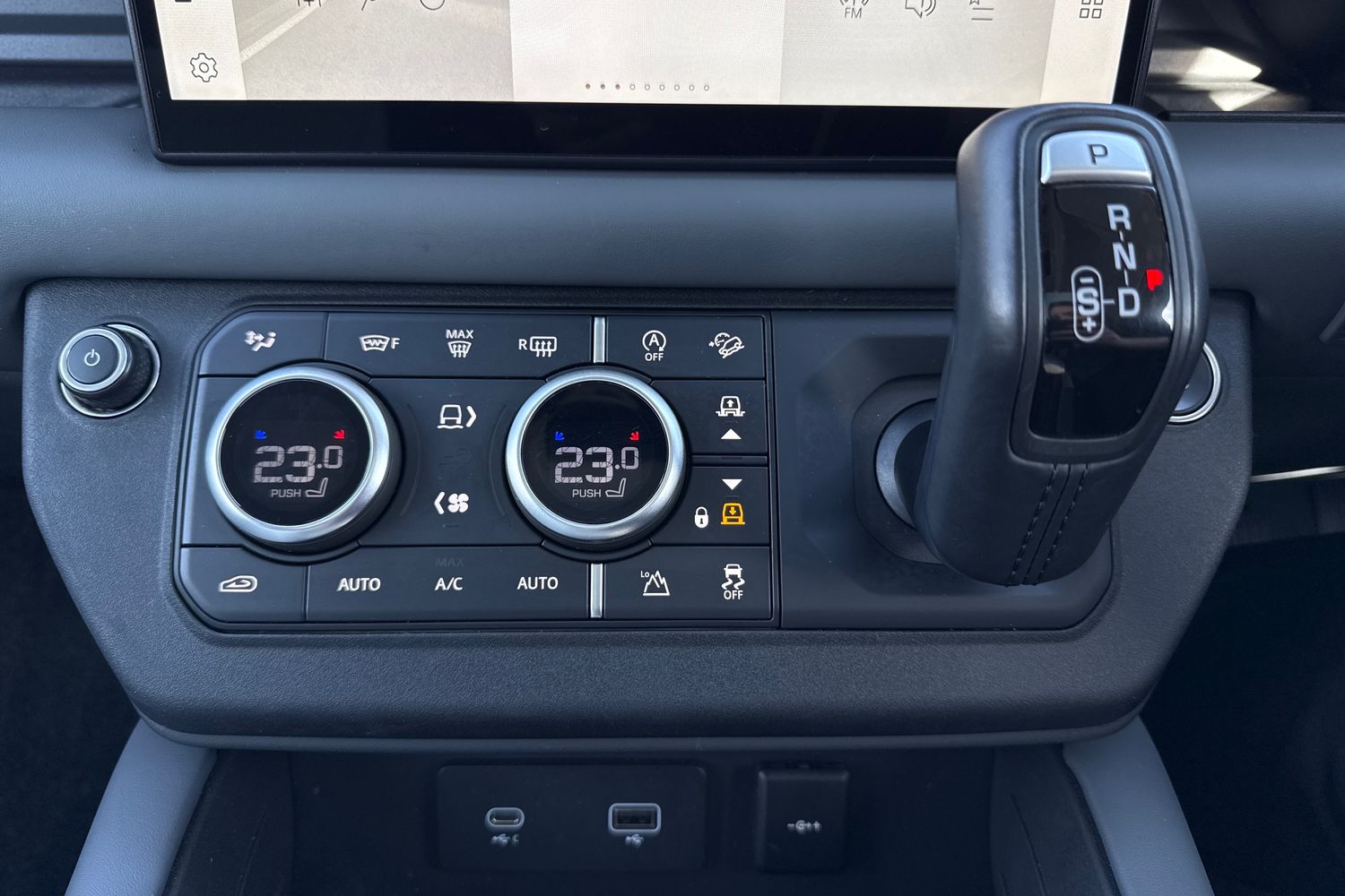 Used Land Rover Defender 2024 for sale - 78155126: Photo 22