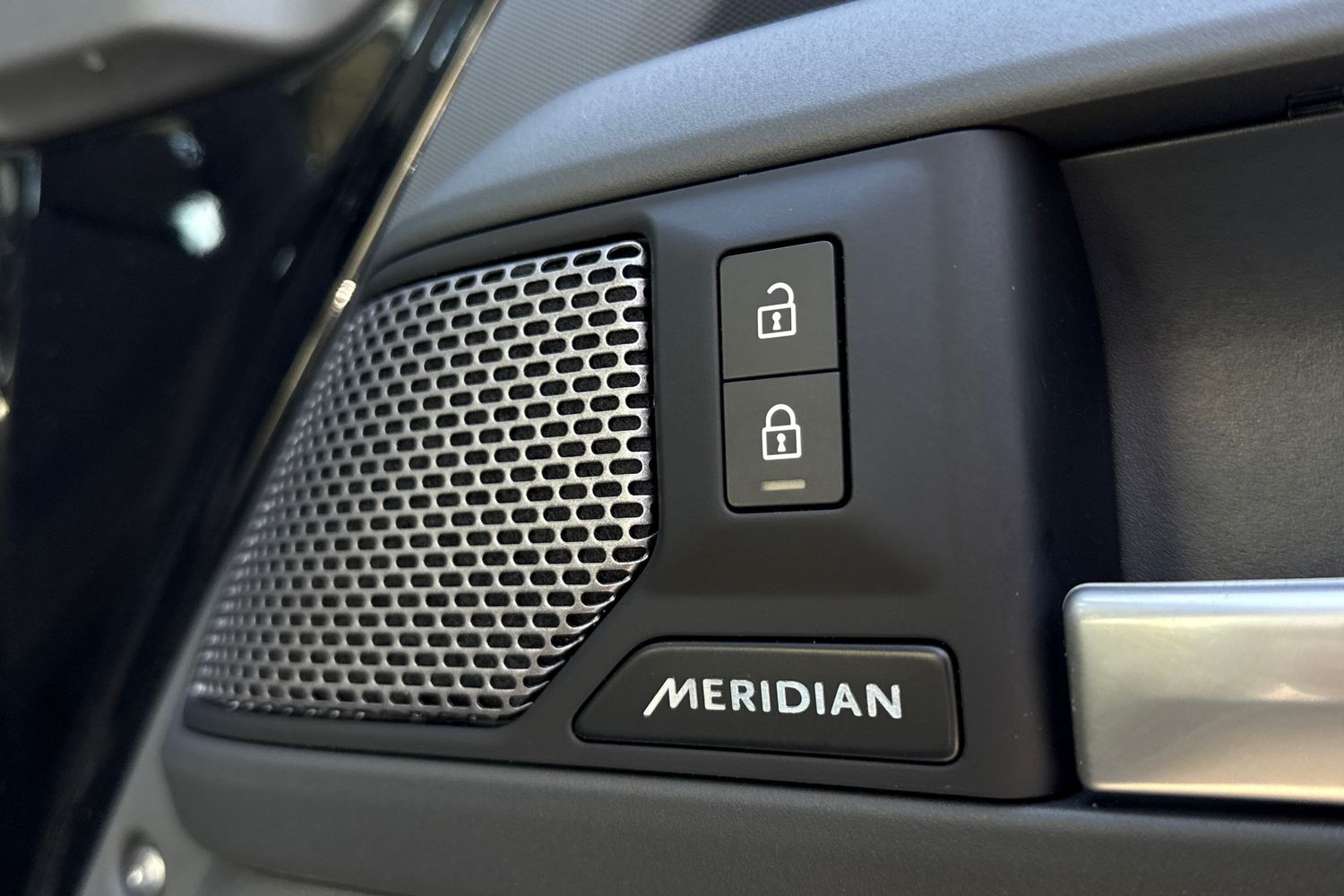 Used Land Rover Defender 2024 for sale - 78155126: Photo 33