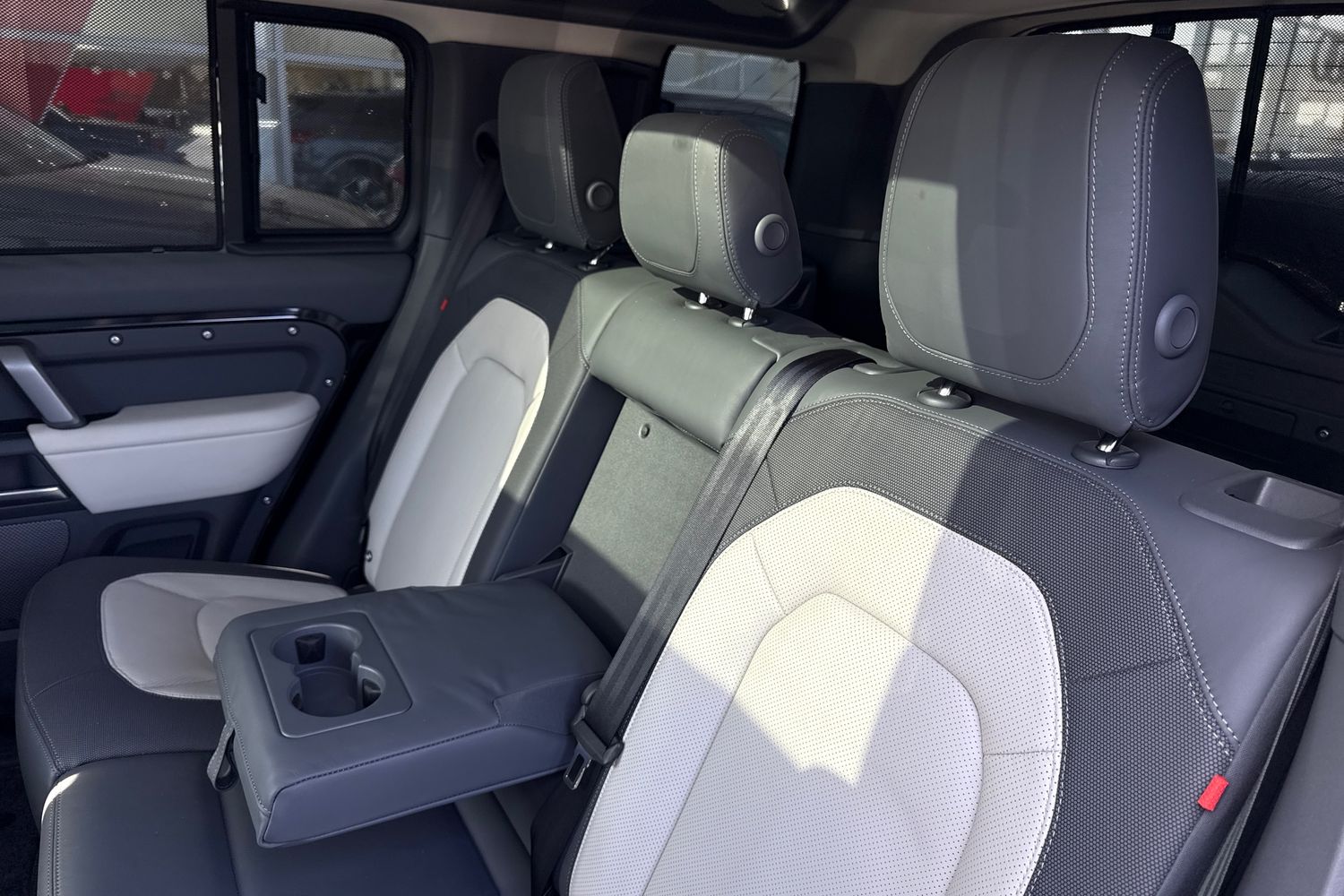 Used Land Rover Defender 2024 for sale - 78155126: Photo 34