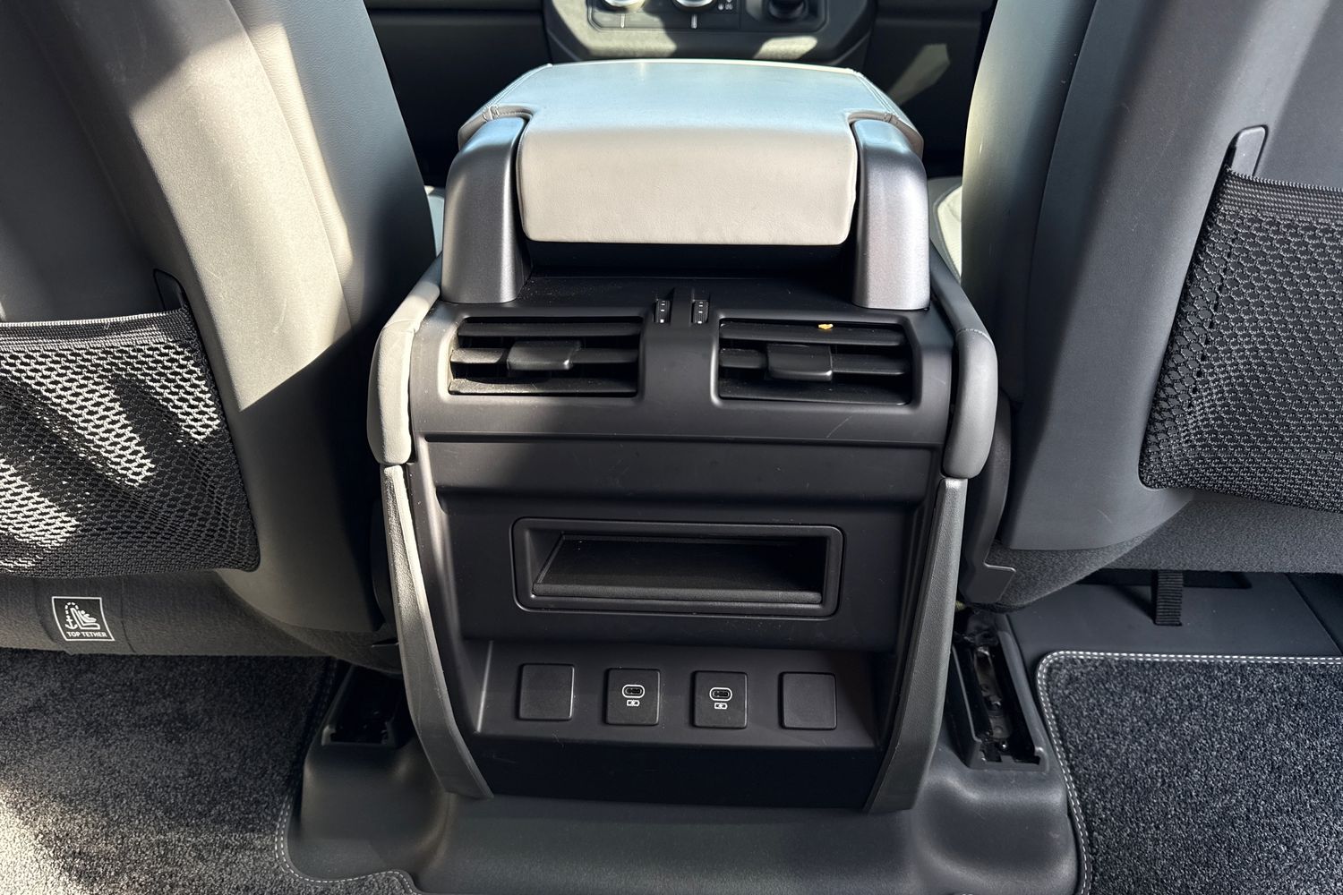 Used Land Rover Defender 2024 for sale - 78155126: Photo 36