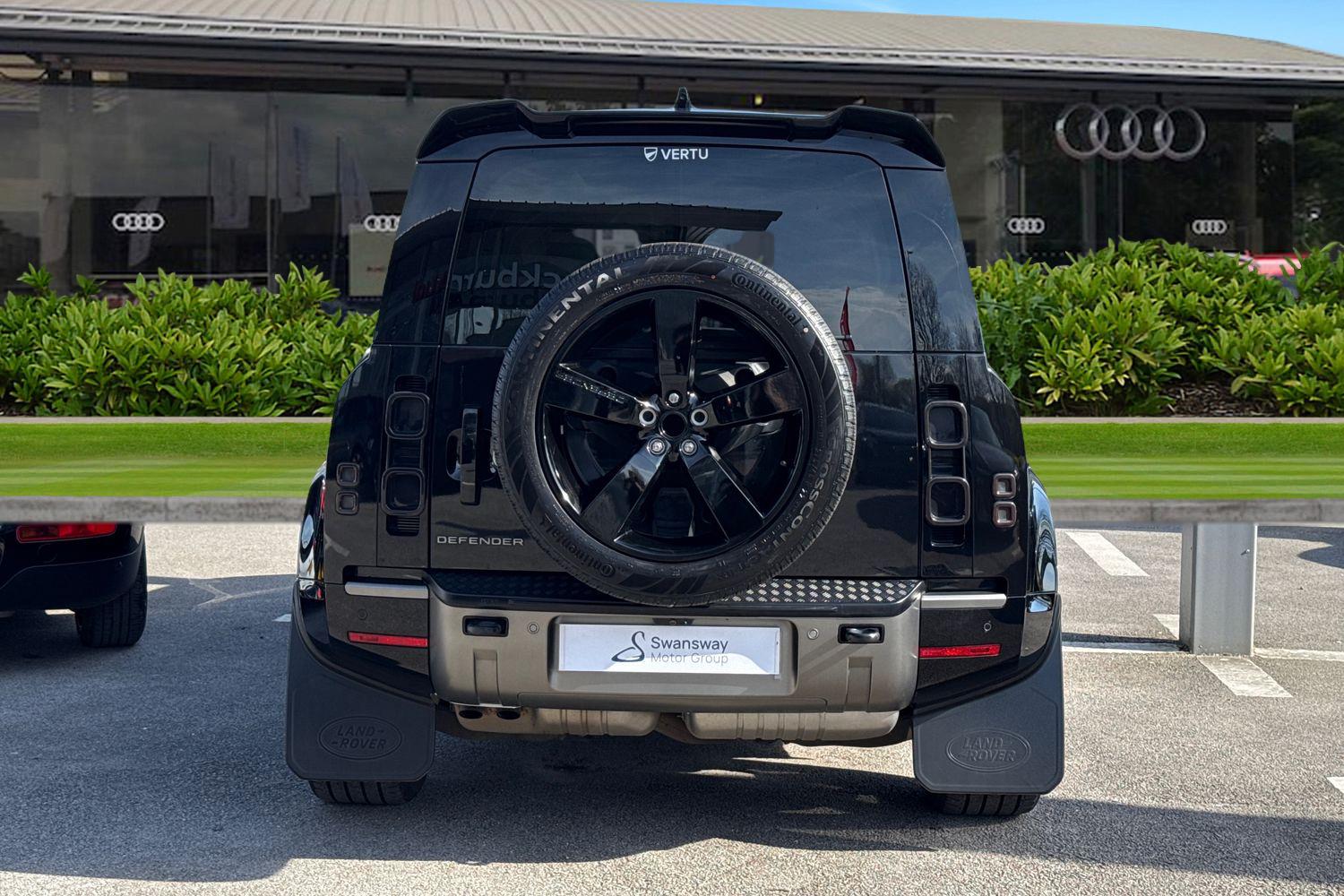 Used Land Rover Defender 2024 for sale - 78155126: Photo 4