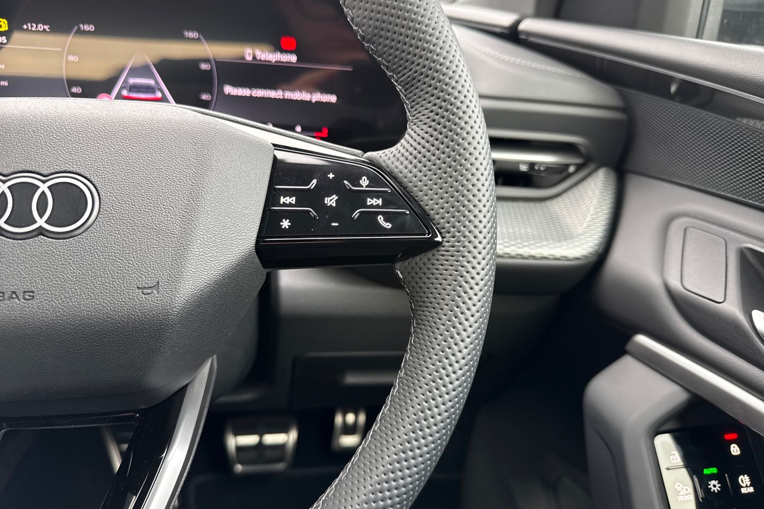 Used Audi Q5 2025 for sale - 76353139: Photo 32