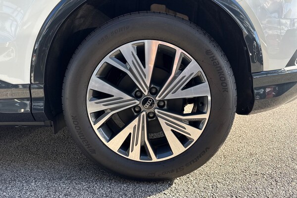 Used Audi Q4 e-tron 2025 for sale - 73355581: Photo 22