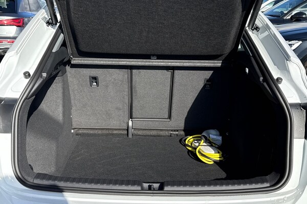 Used Audi Q4 e-tron 2025 for sale - 73355581: Photo 9