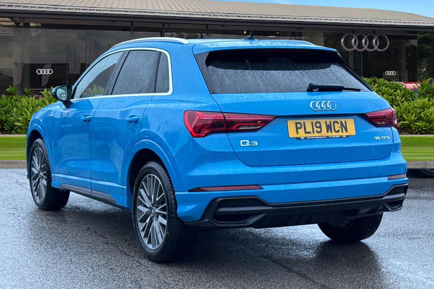 Used Audi Q3 2019 for sale - 76955418: Photo 2