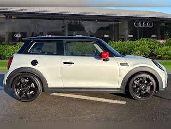 Used MINI Hatch 2021 for sale - 76782965: Photo