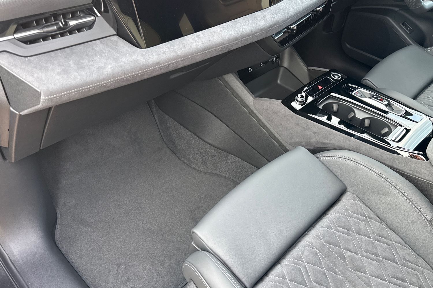 Used Audi Q6 e-tron 2025 for sale - 76353089: Photo 19