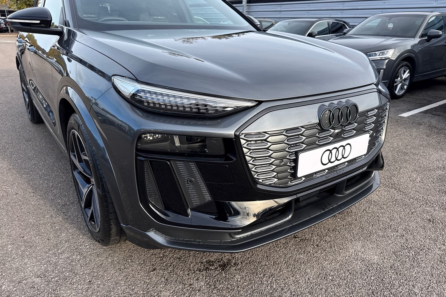 Used Audi Q6 e-tron 2025 for sale - 76353089: Photo 8
