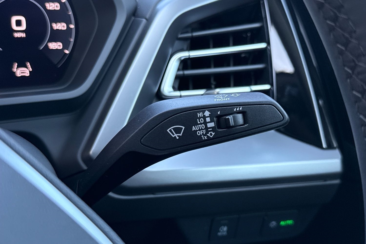 Used Audi Q4 e-tron 2026 for sale - 77382881: Photo 32