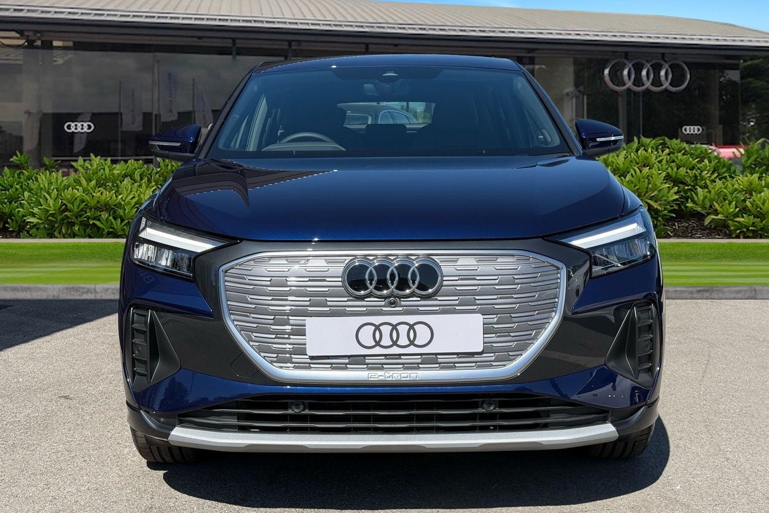 Used Audi Q4 e-tron 2026 for sale - 77382881: Photo 5