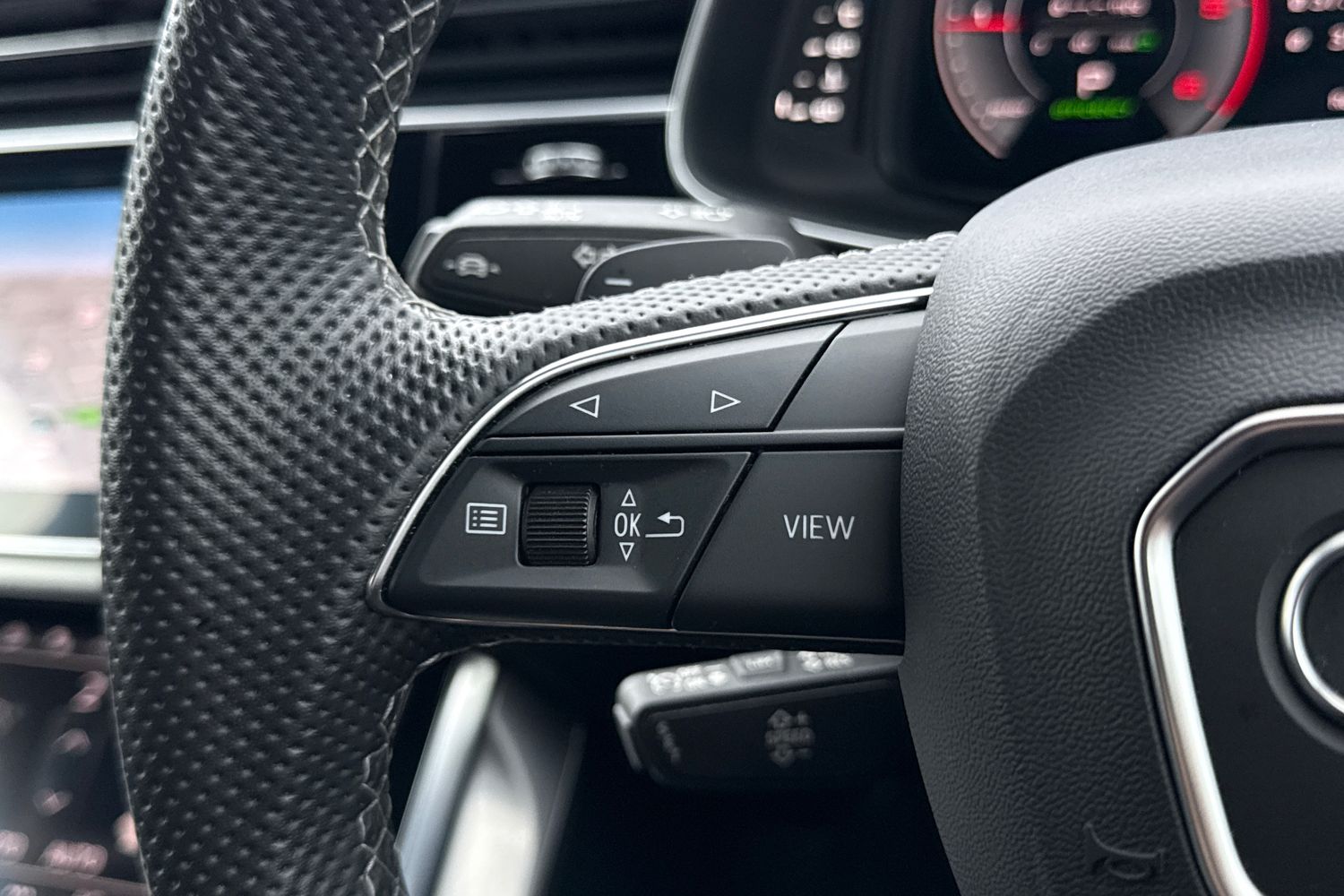 Used Audi Q7 2023 for sale - 76476116: Photo 37