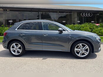 Used Audi Q3 2025 for sale - 79010337: Photo