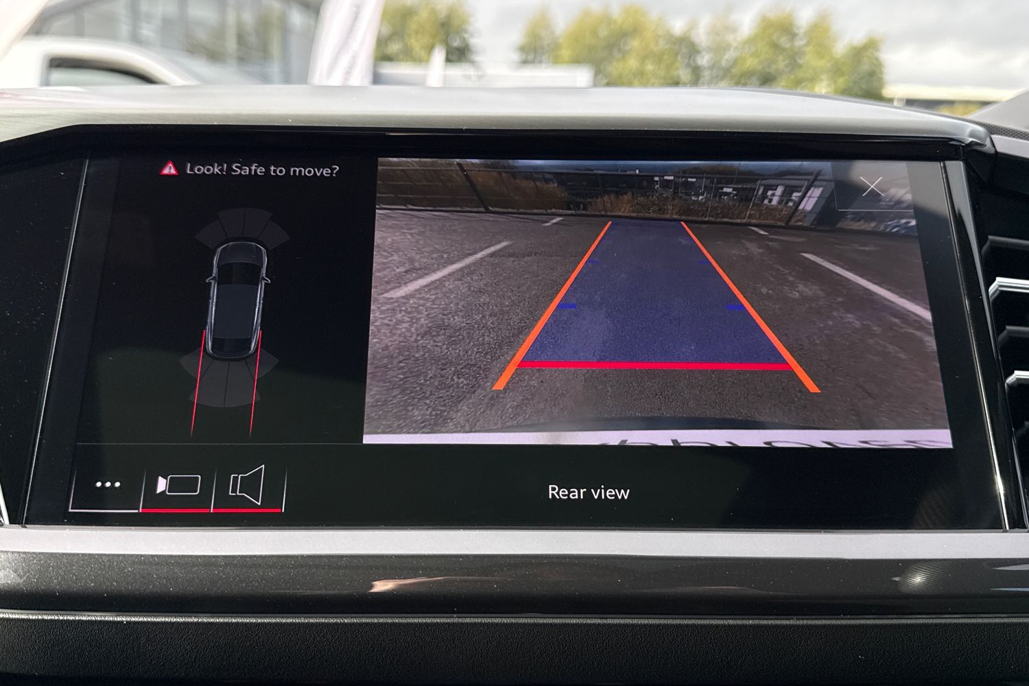 Used Audi Q4 e-tron 2022 for sale - 76476041: Photo 38