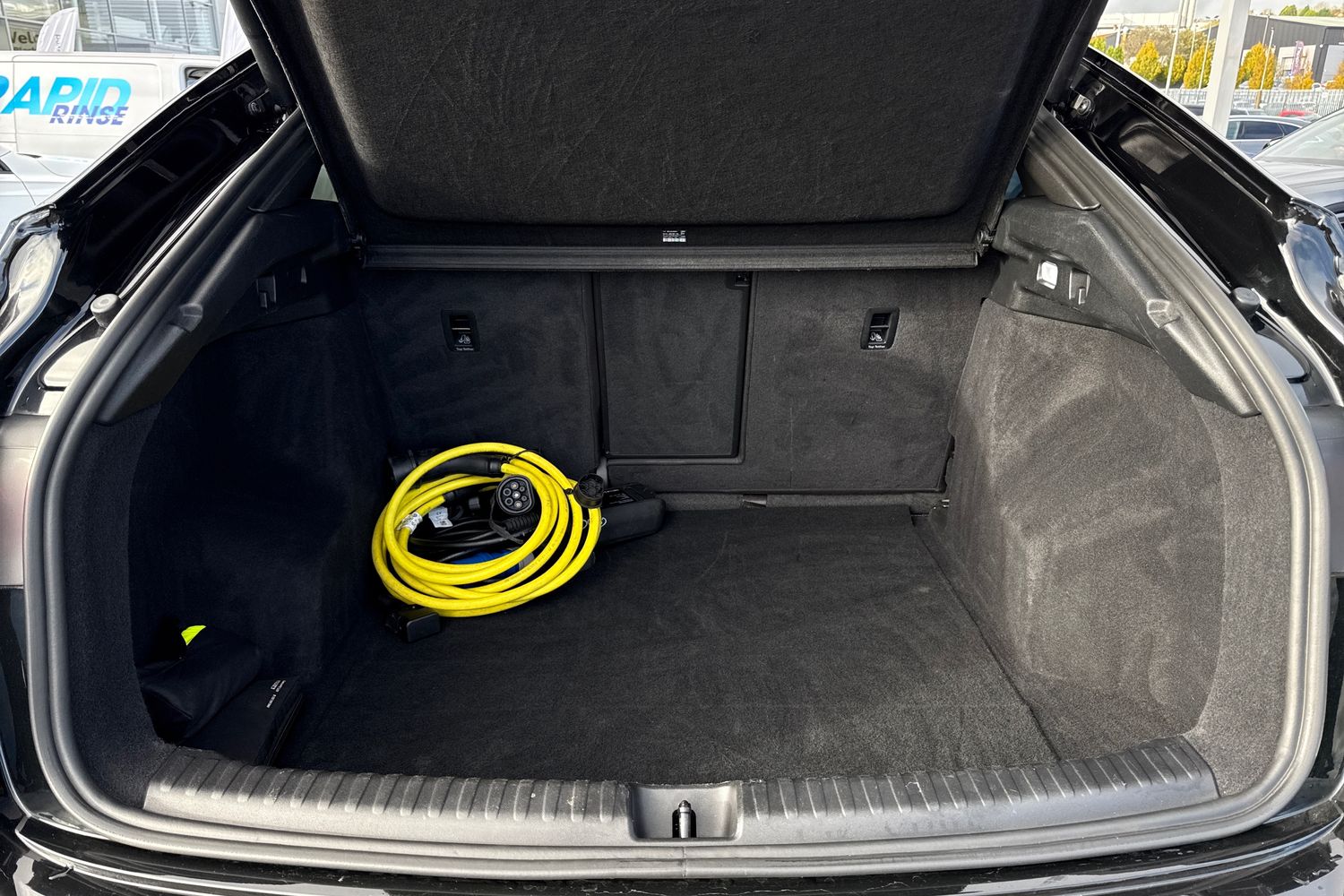 Used Audi Q4 e-tron 2022 for sale - 76476041: Photo 9