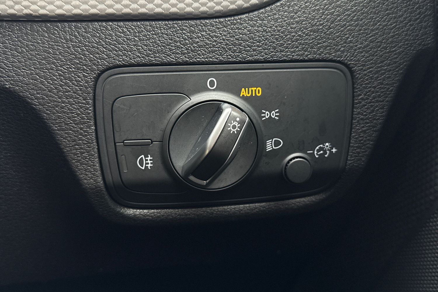 Used Audi Q2 2023 for sale - 77943881: Photo 32