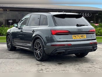 Used Audi Q7 2025 for sale - 77675118: Photo
