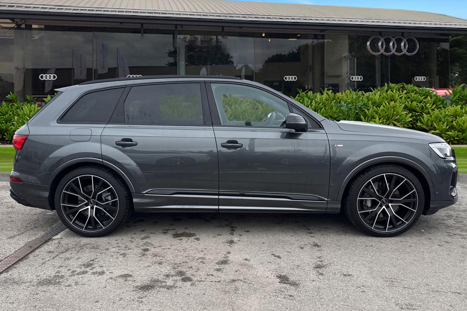 Used Audi Q7 2025 for sale - 77675118: Photo 3