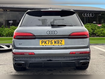 Used Audi Q7 2025 for sale - 77675118: Photo