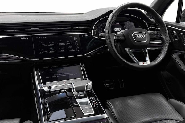 Used Audi Q7 2025 for sale - 76274587: Photo 2