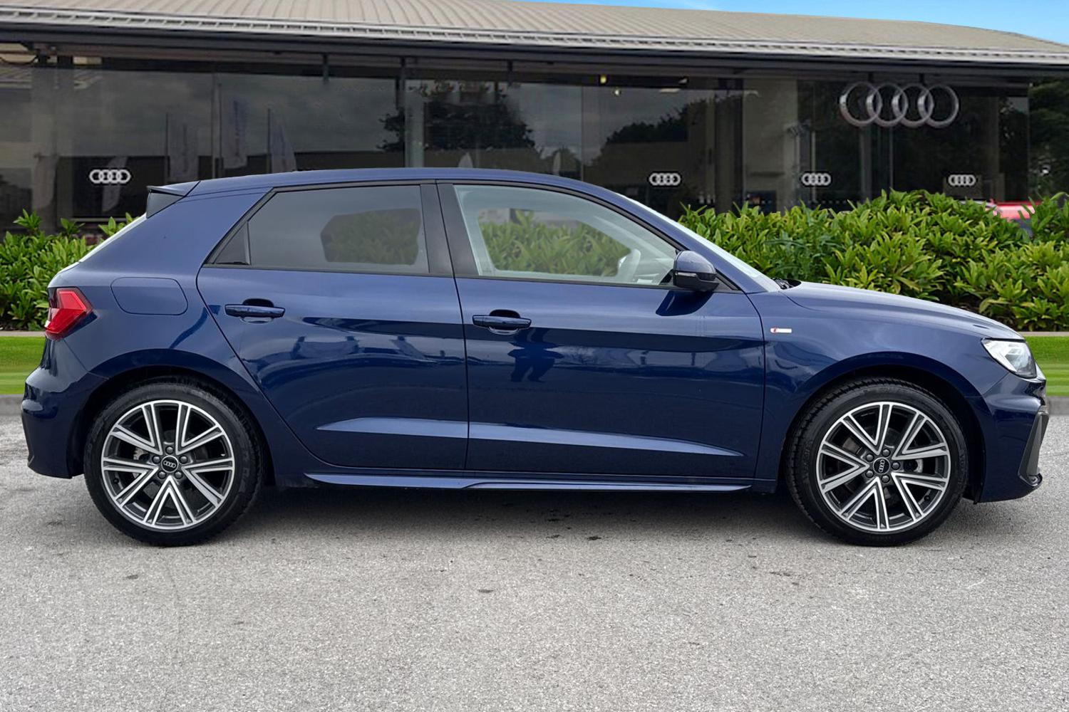 Used Audi A1 2025 for sale - 77340904: Photo 3