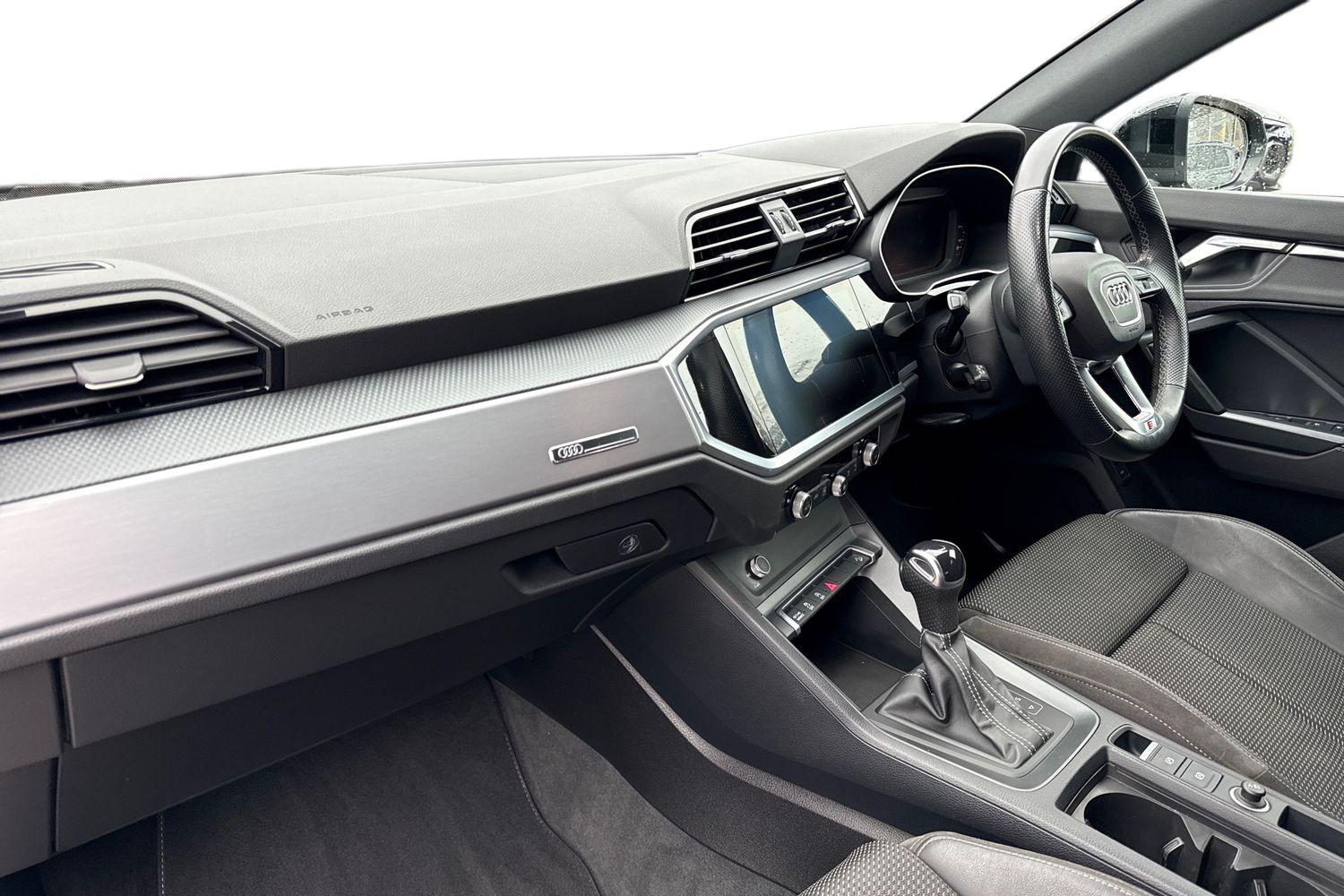 Used Audi Q3 2022 for sale - 77649458: Photo 15