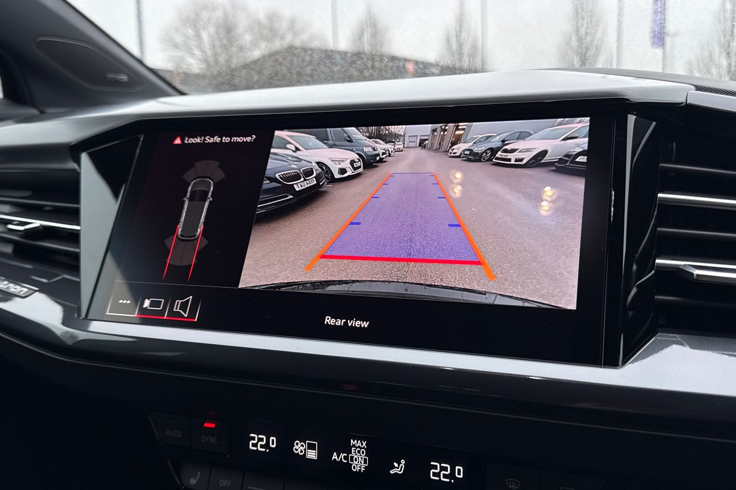 Used Audi Q4 e-tron 2026 for sale - 77451096: Photo 32