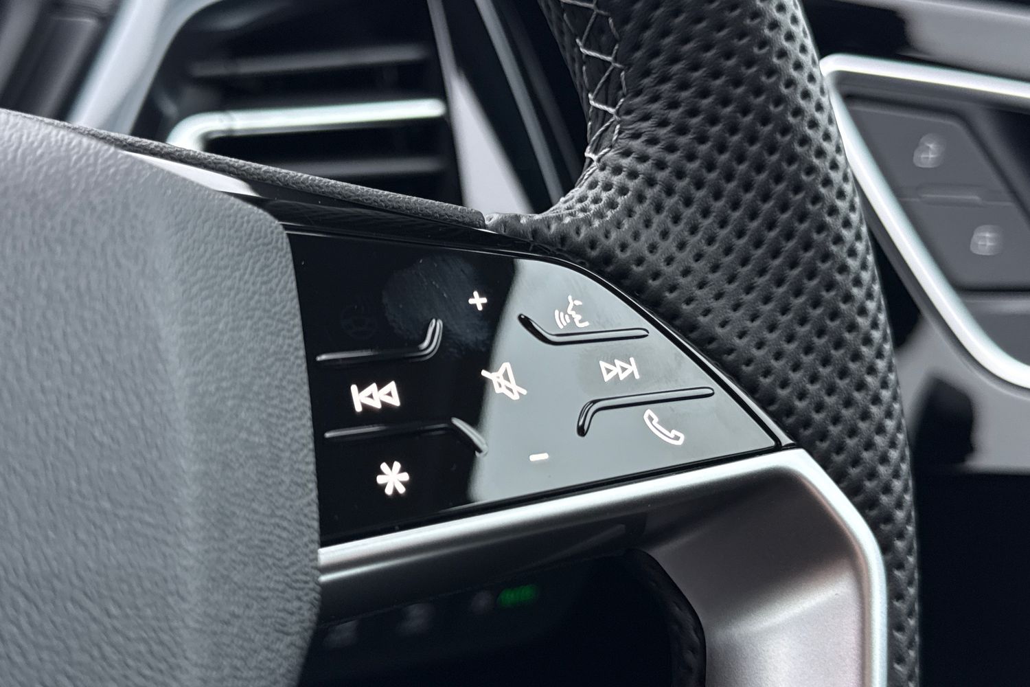 Used Audi Q4 e-tron 2026 for sale - 77451096: Photo 34