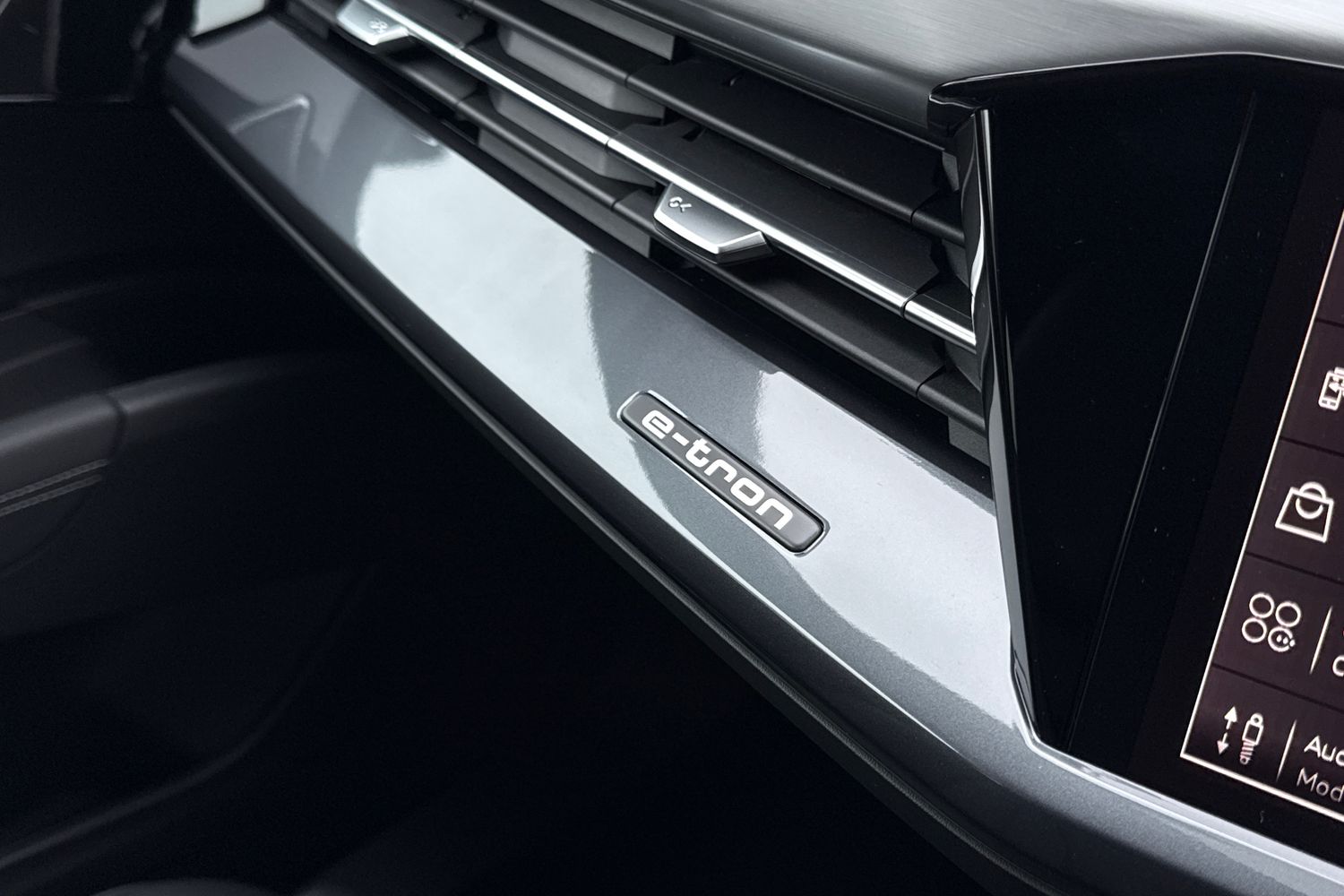 Used Audi Q4 e-tron 2026 for sale - 77451096: Photo 41