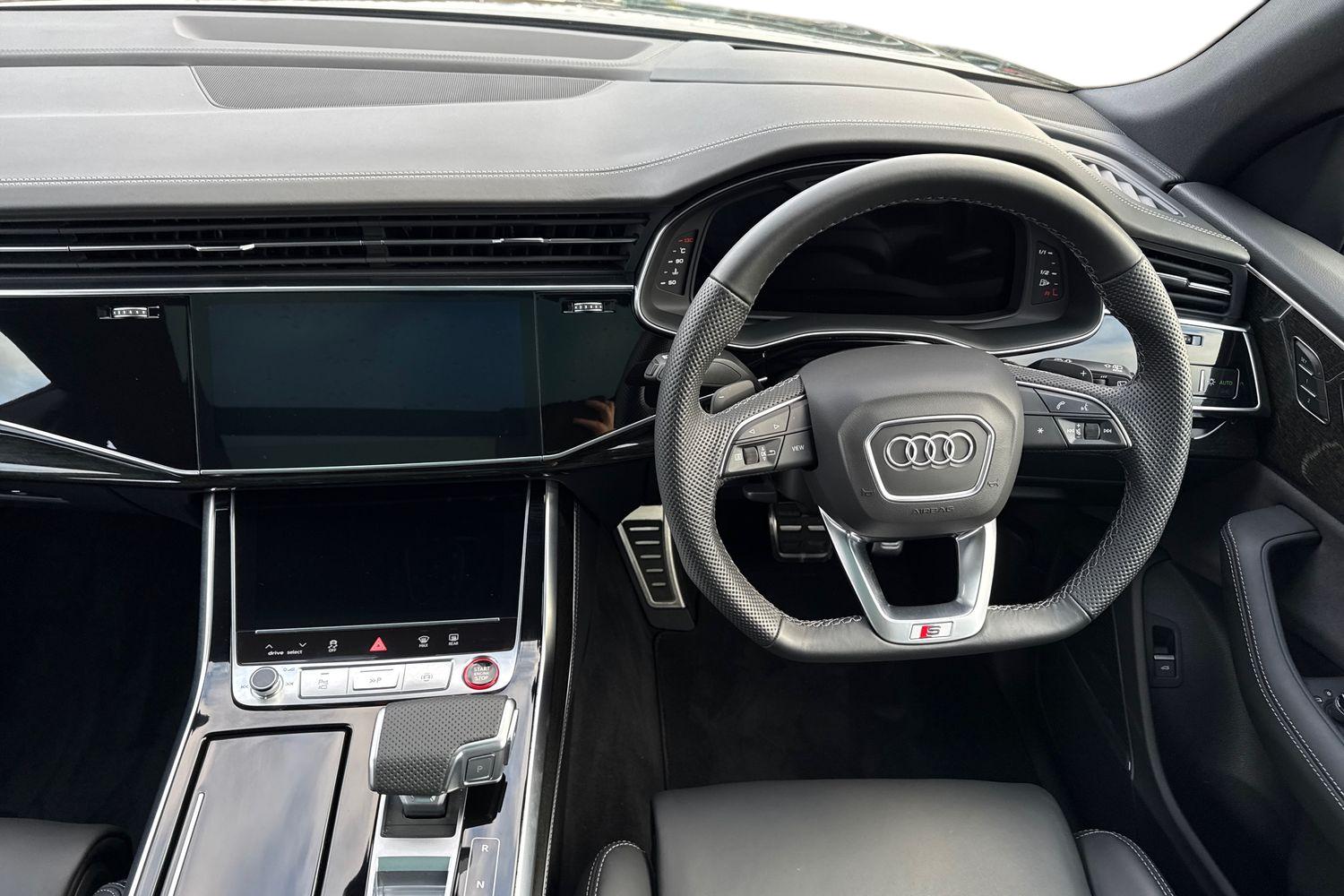 Used Audi Q8 2025 for sale - 76916352: Photo 12