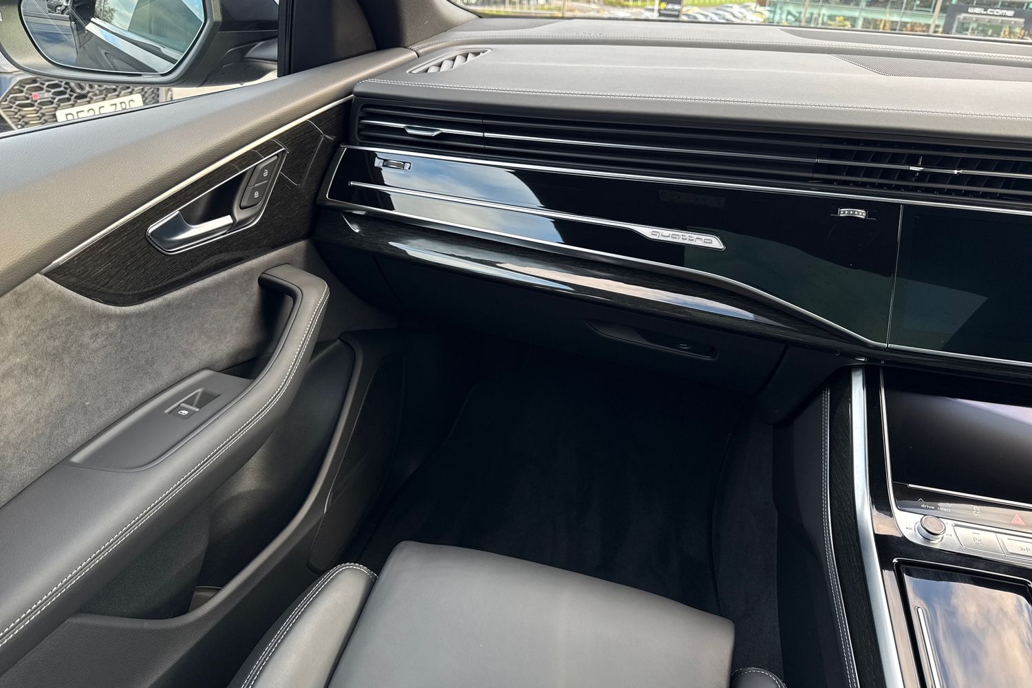 Used Audi Q8 2025 for sale - 76916352: Photo 14