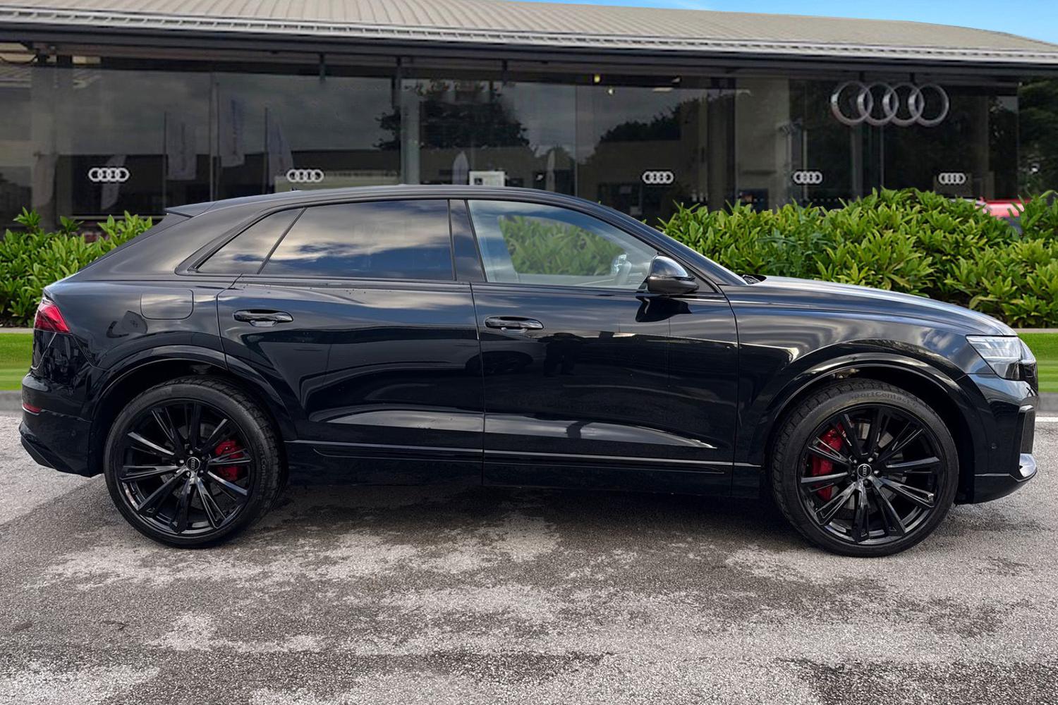 Used Audi Q8 2025 for sale - 76916352: Photo 3