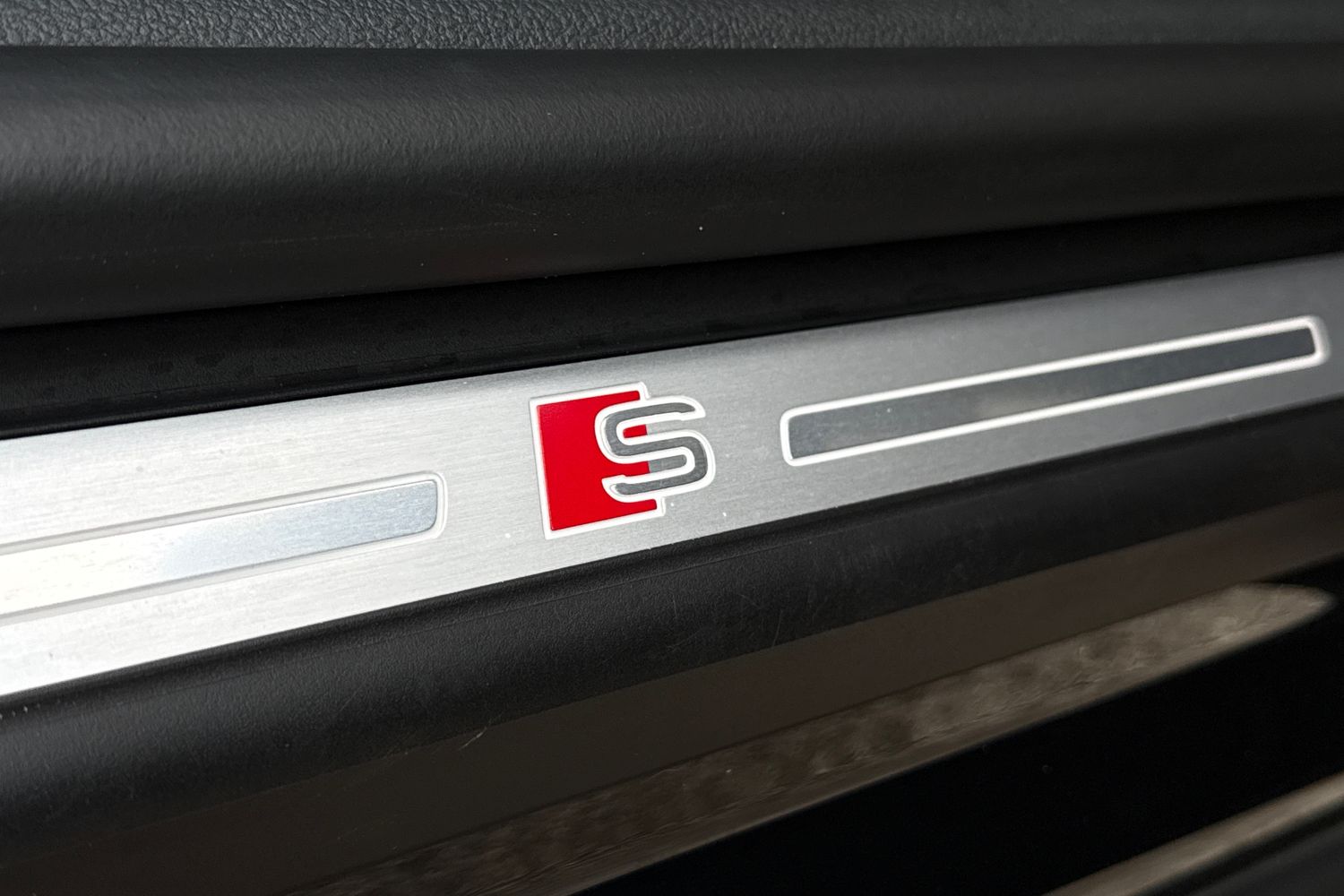 Used Audi Q8 2025 for sale - 76916352: Photo 32