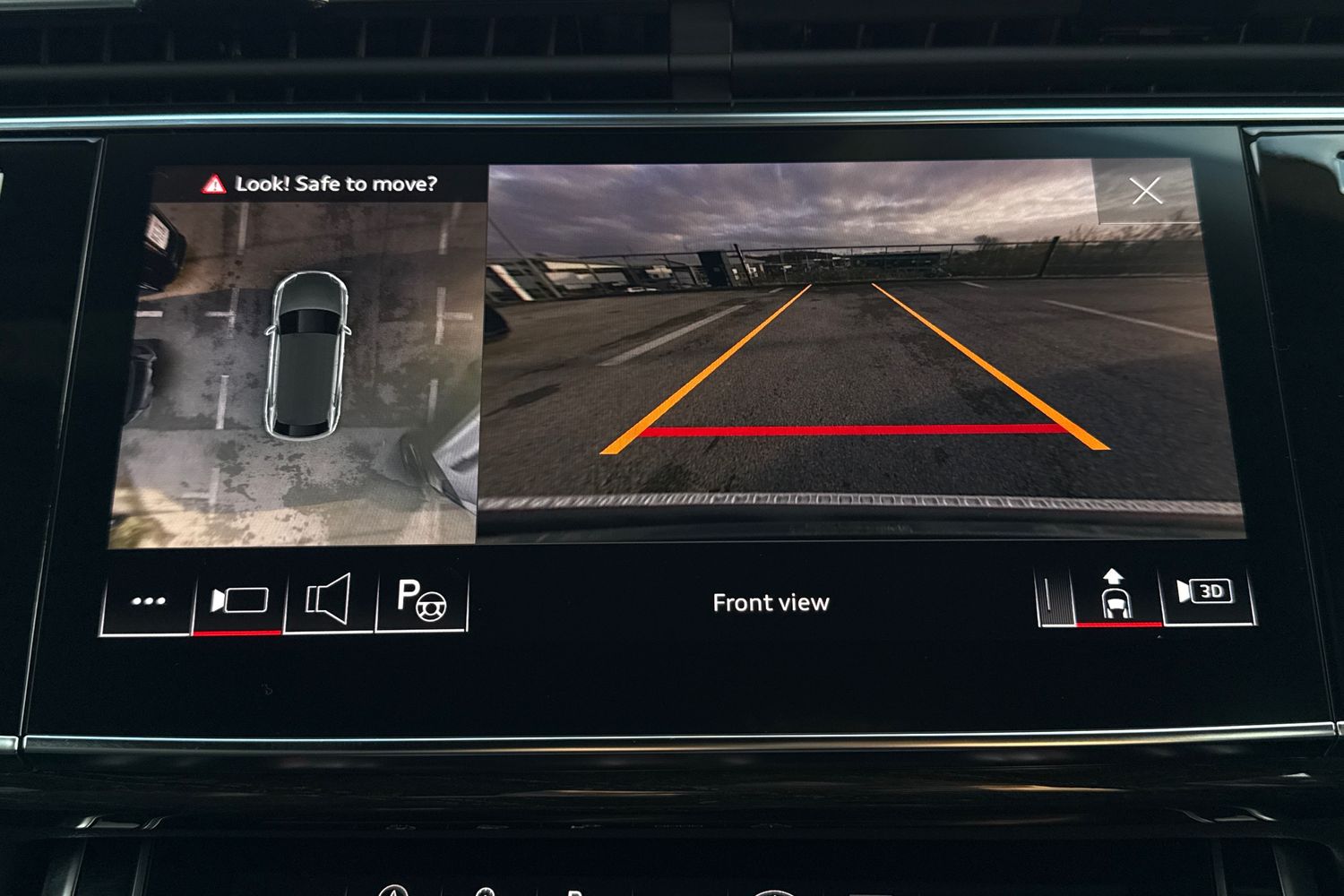 Used Audi Q8 2025 for sale - 76916352: Photo 40