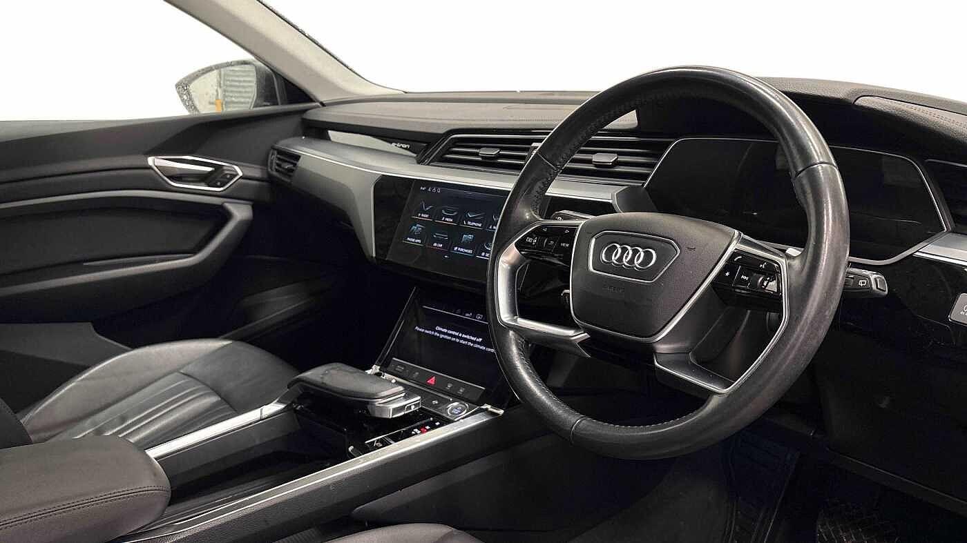 Used Audi e-tron 2020 for sale - 77666339: Photo 7