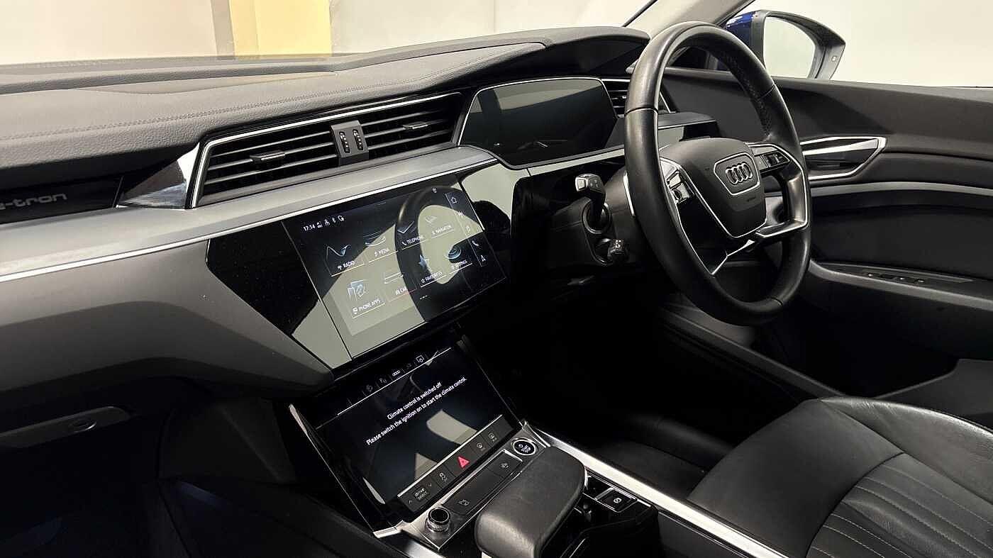 Used Audi e-tron 2022 for sale - 76546166: Photo 2