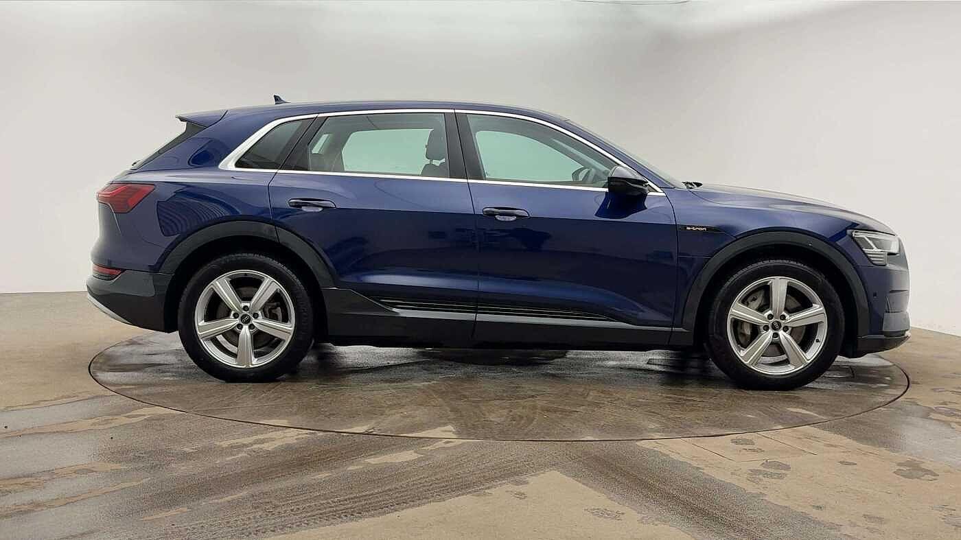 Used Audi e-tron 2022 for sale - 76546166: Photo 4
