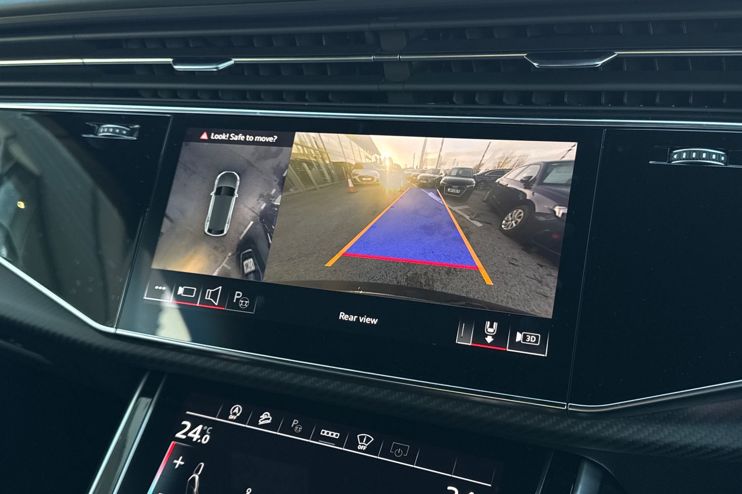 Used Audi RS Q8 2025 for sale - 77072020: Photo 32