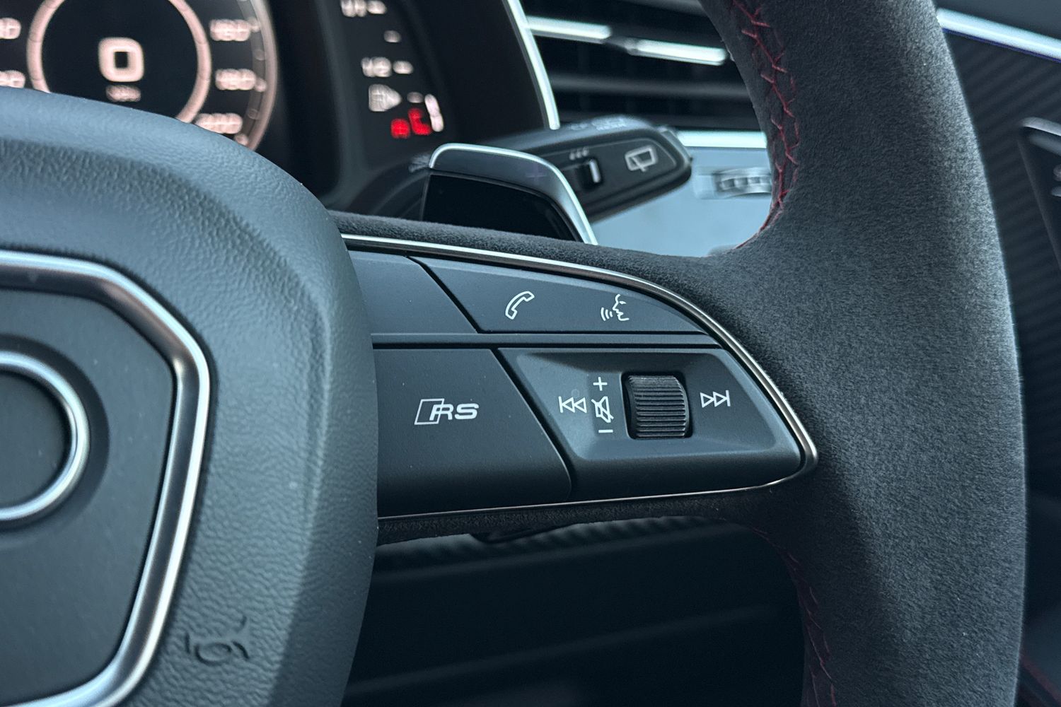 Used Audi RS Q8 2025 for sale - 77072020: Photo 36