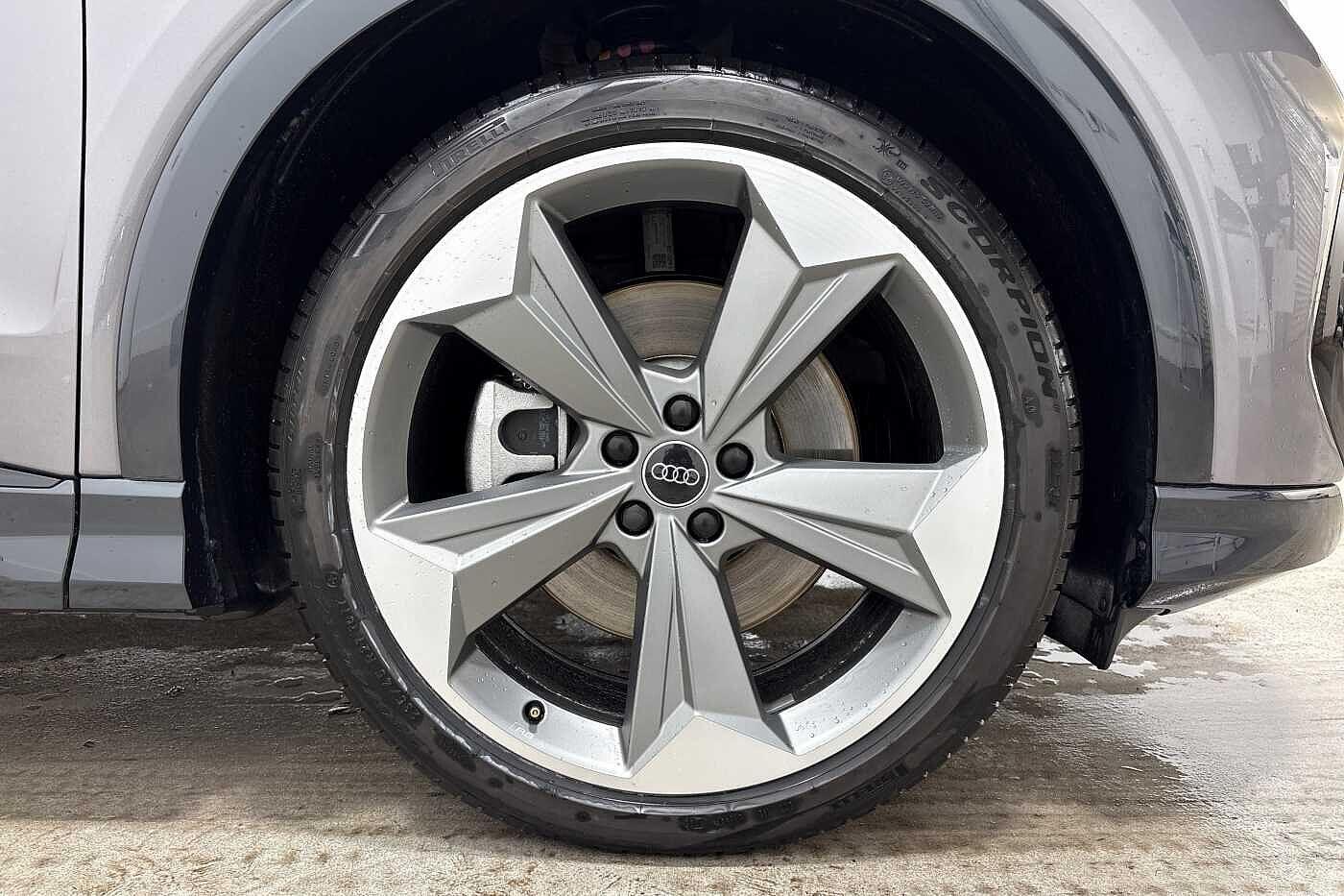 Used Audi Q4 e-tron 2025 for sale - 76697746: Photo 6