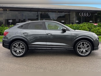 Used Audi Q3 2025 for sale - 76546154: Photo