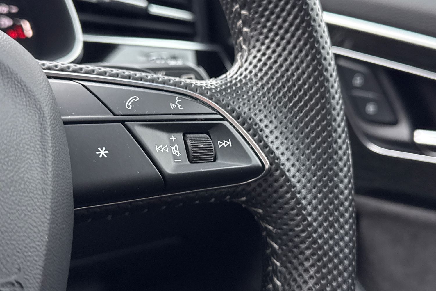 Used Audi SQ7 2019 for sale - 77812609: Photo 38